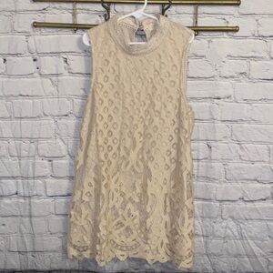 Sleeveless Lace Dress in Cream